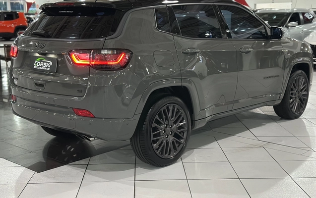 imagem-https://www.socarrao.com.br/sc-vehicle-images-prod/3092102/1786051874192-SU1HXzg4NjIuanBlZw.jpeg