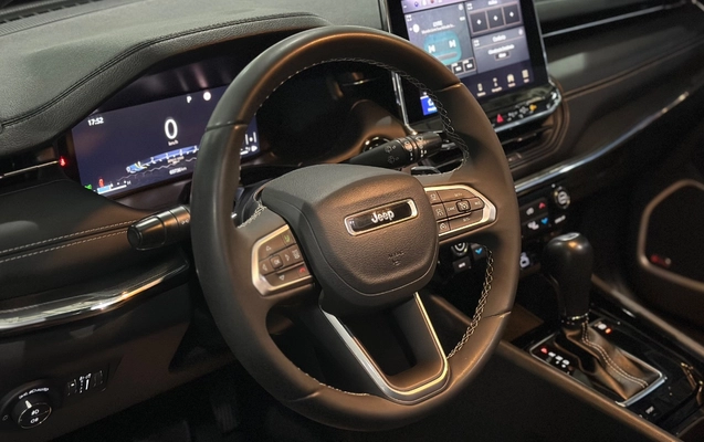imagem-https://www.socarrao.com.br/sc-vehicle-images-prod/3092102/1786051874582-SU1HXzg4NjYuanBlZw.jpeg