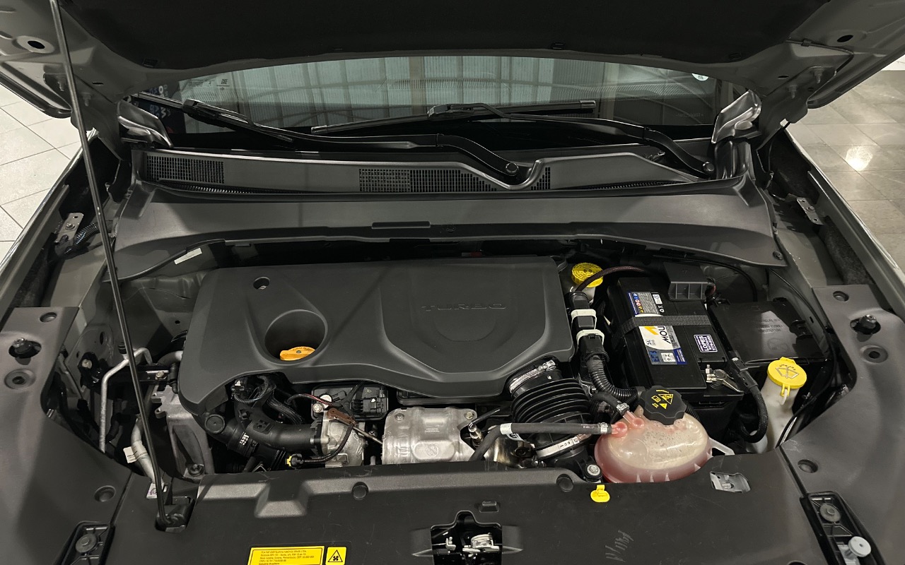 imagem-https://www.socarrao.com.br/sc-vehicle-images-prod/3092102/1786051875106-SU1HXzg4NzUuanBlZw.jpeg