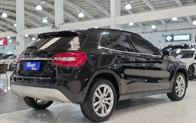 imagem-https://www.socarrao.com.br/sc-vehicle-images-prod/3092790/1786054195615-1_050633.jpg
