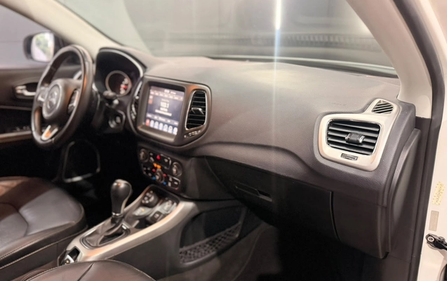 imagem-https://www.socarrao.com.br/sc-vehicle-images-prod/3093170/1788542383891-003_63a9848766f5046952142bed58880390.jpeg