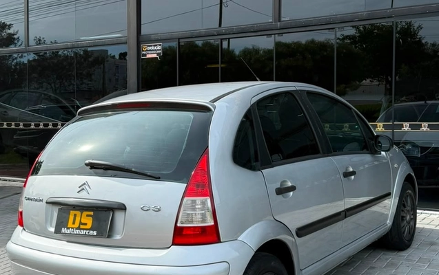 imagem-https://www.socarrao.com.br/sc-vehicle-images-prod/3093234/1786106669528-f6b27fd0-4627-45ca-914e-df463171e598.jpg