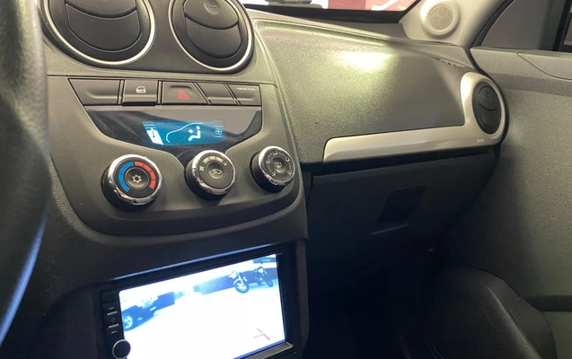 imagem-https://www.socarrao.com.br/sc-vehicle-images-prod/3093245/1788526585714-vehicle_image_1786106751_9b9aab860dec2d5c1246142f236a4f03.jpeg