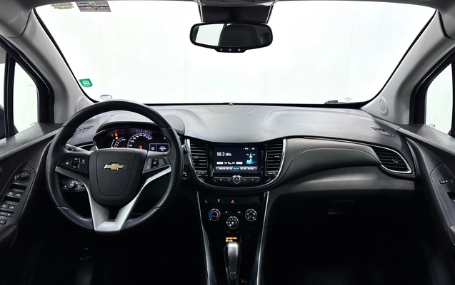 imagem-https://www.socarrao.com.br/sc-vehicle-images-prod/3093250/1786107512903-d62e2cd5-b543-452a-ae9f-67fd339e9c4a.jpg