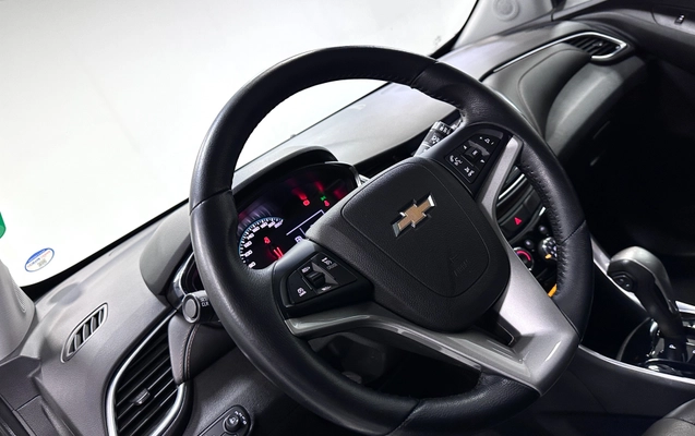 imagem-https://www.socarrao.com.br/sc-vehicle-images-prod/3093250/1786107512907-8b3138b8-77a2-4617-9542-13e5be2bd808.jpg