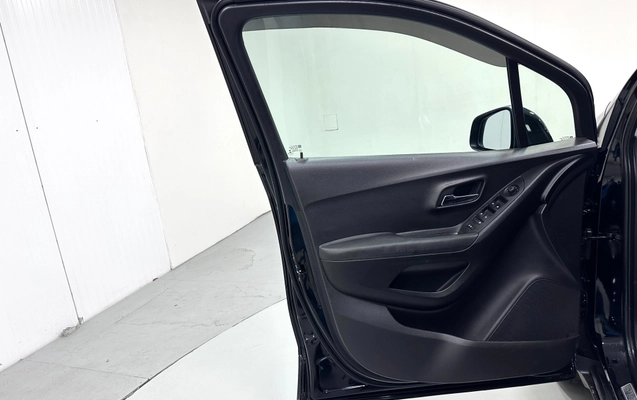 imagem-https://www.socarrao.com.br/sc-vehicle-images-prod/3093250/1786107512919-7066dd59-3dc5-46c0-99b9-bb5b63912b95.jpg