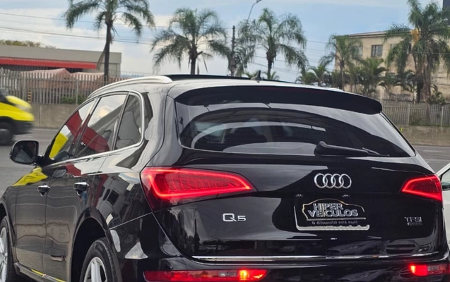 imagem-https://www.socarrao.com.br/sc-vehicle-images-prod/3093292/1786108632656-NGEwZjlkNGQtMzljNi00OTc1LWI5MGMtNjY3MDM0MzllODc4LmpwZw.jpg