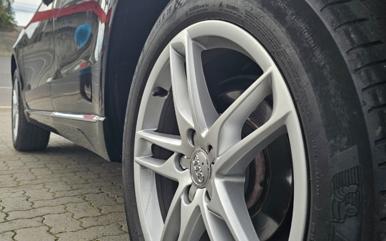 imagem-https://www.socarrao.com.br/sc-vehicle-images-prod/3093292/1786108632927-OGEzOTQ0M2YtYmY0Ny00MzJlLTk1MjAtZTY1MzdlZDhiOWUyLmpwZw.jpg