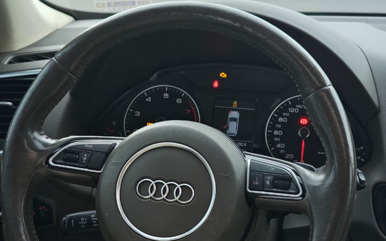 imagem-https://www.socarrao.com.br/sc-vehicle-images-prod/3093292/1786108633157-NDgxZTE4ZDMtODBkMi00ODJiLWExMDMtODlmMzZmOTg2MTdiLmpwZw.jpg