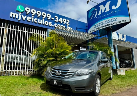 Honda City 2013 Cinza — foto 1 de 3