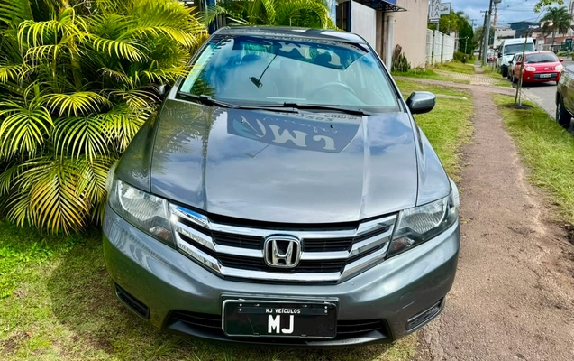 imagem-https://www.socarrao.com.br/sc-vehicle-images-prod/3093300/1786191367994-9a3315ce-7f96-42a0-82b3-70ef1405a5f5.jpeg