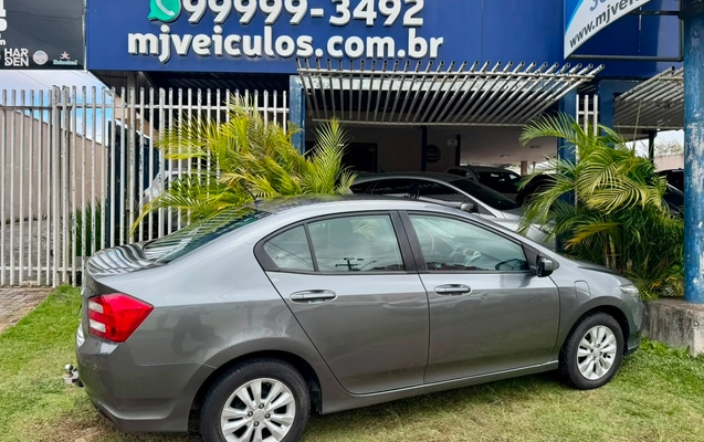 imagem-https://www.socarrao.com.br/sc-vehicle-images-prod/3093300/1786191368006-57d98c9d-793a-4e40-a02b-290b148f63ee.jpeg