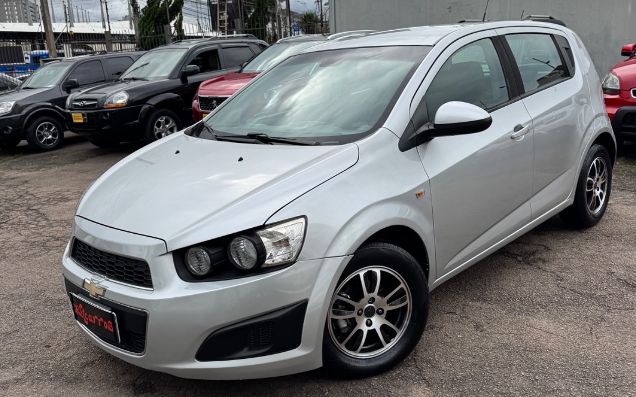 imagem-https://www.socarrao.com.br/sc-vehicle-images-prod/3093313/1786109304841-SU1HXzc0ODQuanBlZw.jpeg