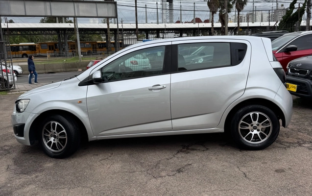 imagem-https://www.socarrao.com.br/sc-vehicle-images-prod/3093313/1786109305218-SU1HXzc0ODUuanBlZw.jpeg