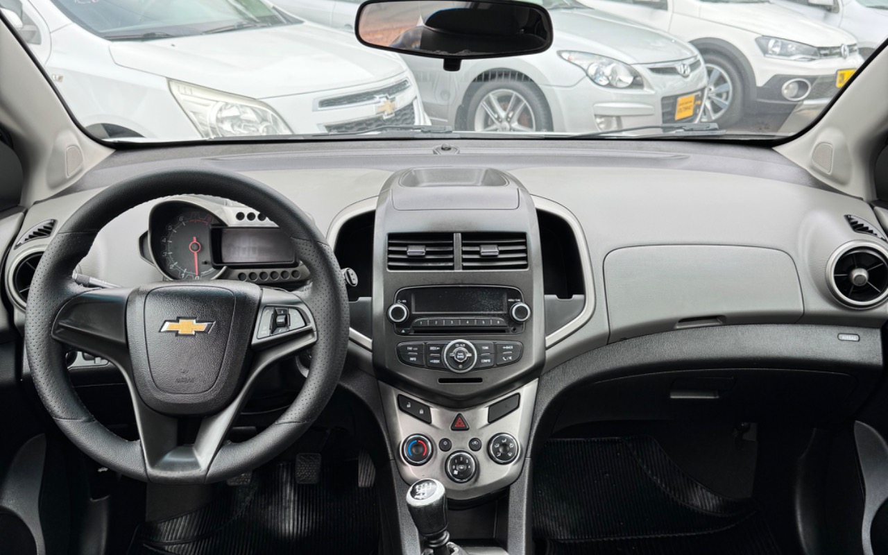 imagem-https://www.socarrao.com.br/sc-vehicle-images-prod/3093313/1786109305392-SU1HXzc0NzcuanBlZw.jpeg