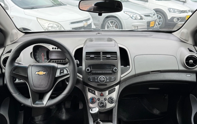imagem-https://www.socarrao.com.br/sc-vehicle-images-prod/3093313/1786109305392-SU1HXzc0NzcuanBlZw.jpeg