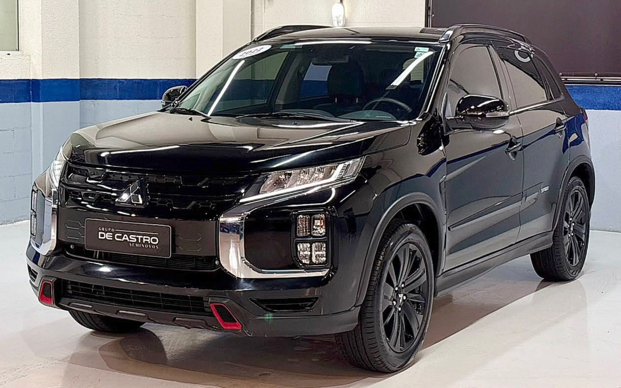 Mitsubishi OUTLANDER 2022 Preto — foto 1 de 3