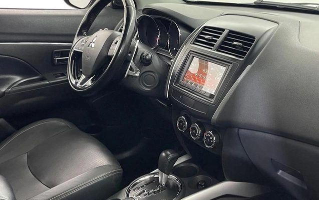 imagem-https://www.socarrao.com.br/sc-vehicle-images-prod/3093337/1788986084544-8312862_13_B_01f4626c28.jpeg
