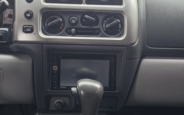 imagem-https://www.socarrao.com.br/sc-vehicle-images-prod/3093349/1786110474453-MWEzZjNiMTMtMThhYi00YmQ0LWIzNzEtMGEyMDNmZjlhMmM1LmpwZw.jpg
