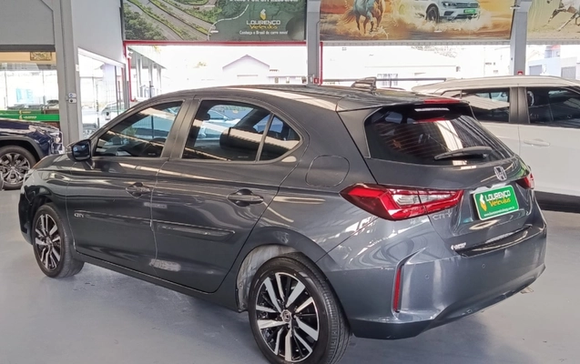 imagem-https://www.socarrao.com.br/sc-vehicle-images-prod/3093378/1789580126424-XzYwnfM3Vwit0NyowBDE6ejMklLFBvea.jpg