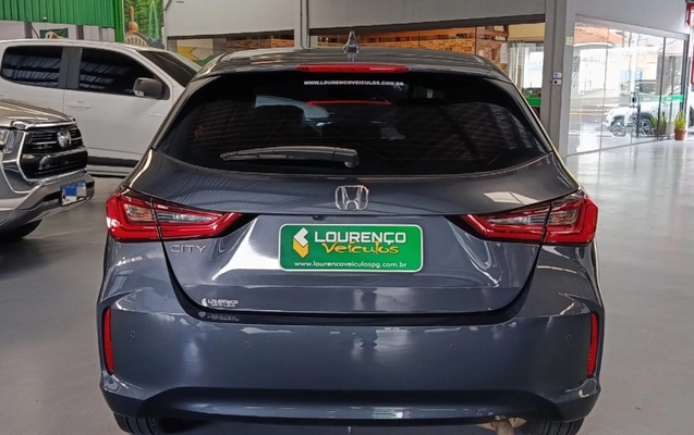 imagem-https://www.socarrao.com.br/sc-vehicle-images-prod/3093378/1789580126427-v68PHdoIX9Bb9ndokzMleY9QKBHysbZi.jpg