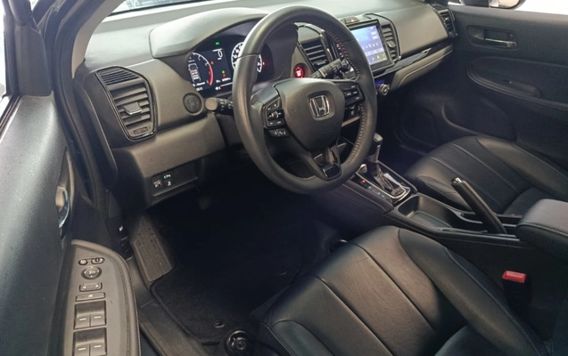 imagem-https://www.socarrao.com.br/sc-vehicle-images-prod/3093378/1789580126436-8XU75JKjO81jyoQsEGXZjVNUxr8Paz8P.jpg