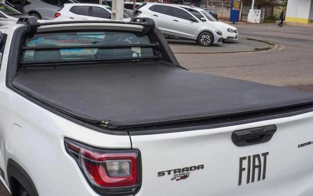 imagem-https://www.socarrao.com.br/sc-vehicle-images-prod/3093397/1788470333848-8348168_23_B_29a68f2110.jpeg