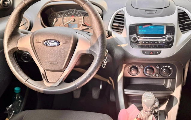 imagem-https://www.socarrao.com.br/sc-vehicle-images-prod/3093440/1786112436065-344e4a6a-b5c0-49ec-90fc-3ccb51d6bf4a.jpeg