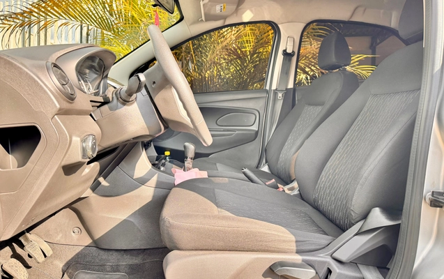 imagem-https://www.socarrao.com.br/sc-vehicle-images-prod/3093440/1786112436066-c6220bc7-734b-4170-b0bc-51917140e217.jpeg