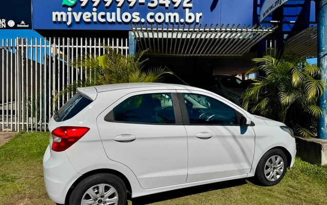 imagem-https://www.socarrao.com.br/sc-vehicle-images-prod/3093442/1786112437578-739ffbb1-6953-4ce4-846a-5998587c8ec1.jpeg