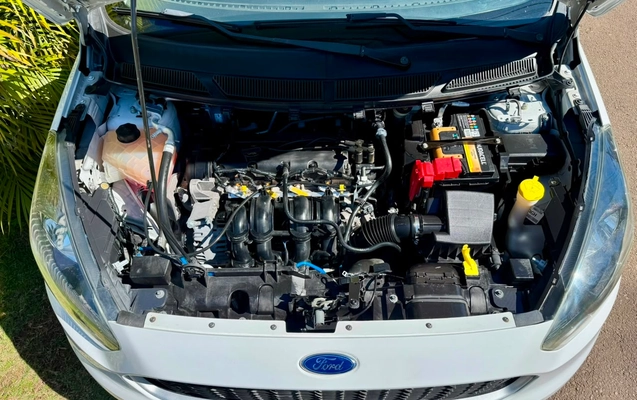 imagem-https://www.socarrao.com.br/sc-vehicle-images-prod/3093442/1786112437580-0534f077-f405-41f0-a489-8eafcb0ea554.jpeg