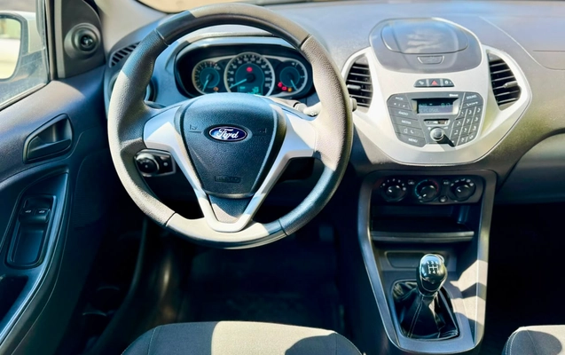 imagem-https://www.socarrao.com.br/sc-vehicle-images-prod/3093442/1786112437580-7b8fb2ee-9637-4fd5-a9da-0be8a4fccfa7.jpeg