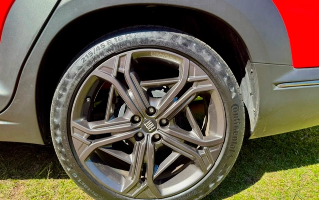 imagem-https://www.socarrao.com.br/sc-vehicle-images-prod/3093444/1786112438578-c4370b94-e416-4ba3-b34a-ff689c643b08.jpeg