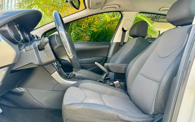 imagem-https://www.socarrao.com.br/sc-vehicle-images-prod/3093447/1786112441744-4b420ddf-0cb3-48af-a76f-5607ca1c9ed5.jpeg