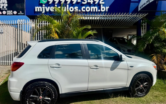 imagem-https://www.socarrao.com.br/sc-vehicle-images-prod/3093450/1786112442901-c61a1e77-4fb4-431e-ac43-7b4b039a9de0.jpeg