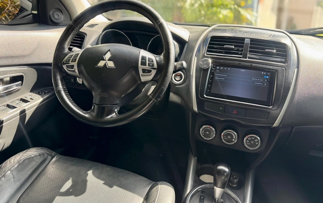 imagem-https://www.socarrao.com.br/sc-vehicle-images-prod/3093450/1786112442902-38d1cdfb-f497-4ce4-ba66-7d619af400e7.jpeg