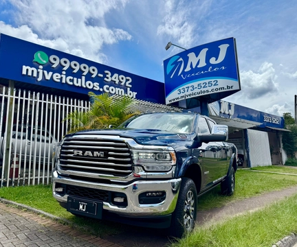 Ram 3500 2024 Azul — foto 1 de 3
