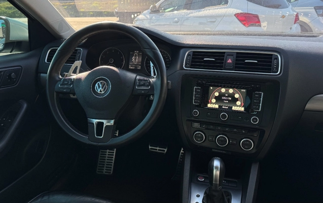imagem-https://www.socarrao.com.br/sc-vehicle-images-prod/3093490/1786113146278-SU1HXzY5NDAuanBlZw.jpeg