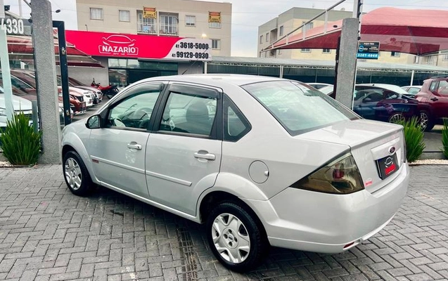 imagem-https://www.socarrao.com.br/sc-vehicle-images-prod/3093506/1786113710659-8241336_12_B_2b3c377c24.jpeg