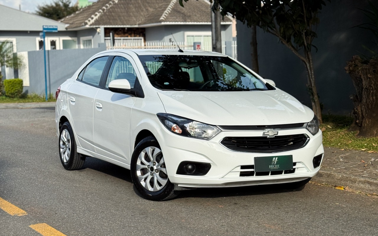 Chevrolet Prisma 2017 Branco — foto 1 de 3