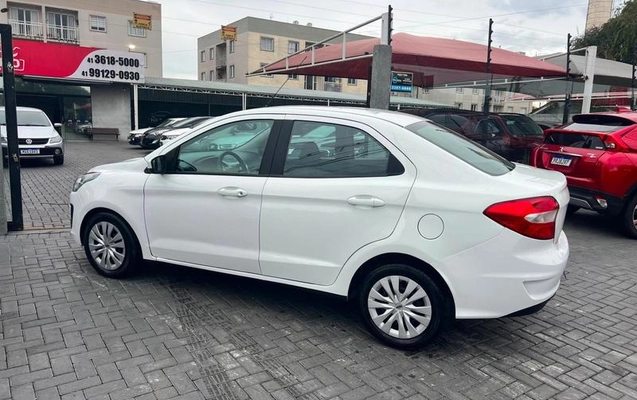 imagem-https://www.socarrao.com.br/sc-vehicle-images-prod/3093529/1786114176460-8224617_13_B_e5008c1f5a.jpeg