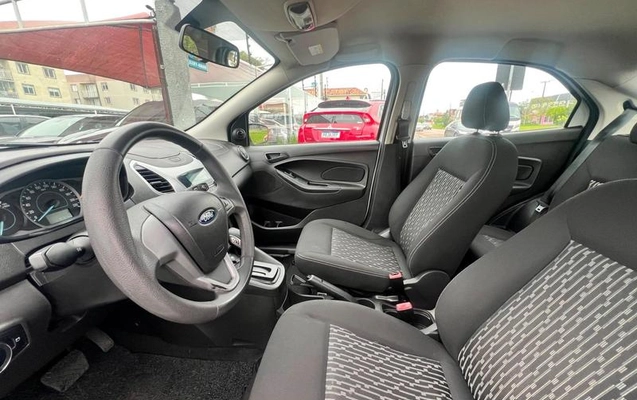 imagem-https://www.socarrao.com.br/sc-vehicle-images-prod/3093529/1786114176465-8224617_15_B_1b28df6388.jpeg