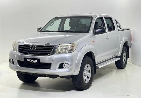 Toyota Hilux 2015 Prata — foto 1 de 3