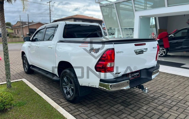 imagem-https://www.socarrao.com.br/sc-vehicle-images-prod/3093584/1787661261286-ee707e65658c42d49ffd10c09d892ba3_1786116144316.jpg