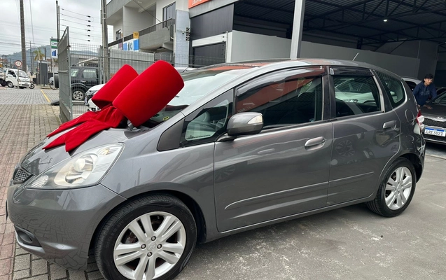 imagem-https://www.socarrao.com.br/sc-vehicle-images-prod/3093601/1788011592104-205c9d34bf6d47ae8a11ba52728144e6_1788011541933.jpg