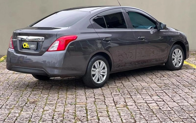 imagem-https://www.socarrao.com.br/sc-vehicle-images-prod/3093609/1786129437352-8358010_11_B_9203420f23.jpeg