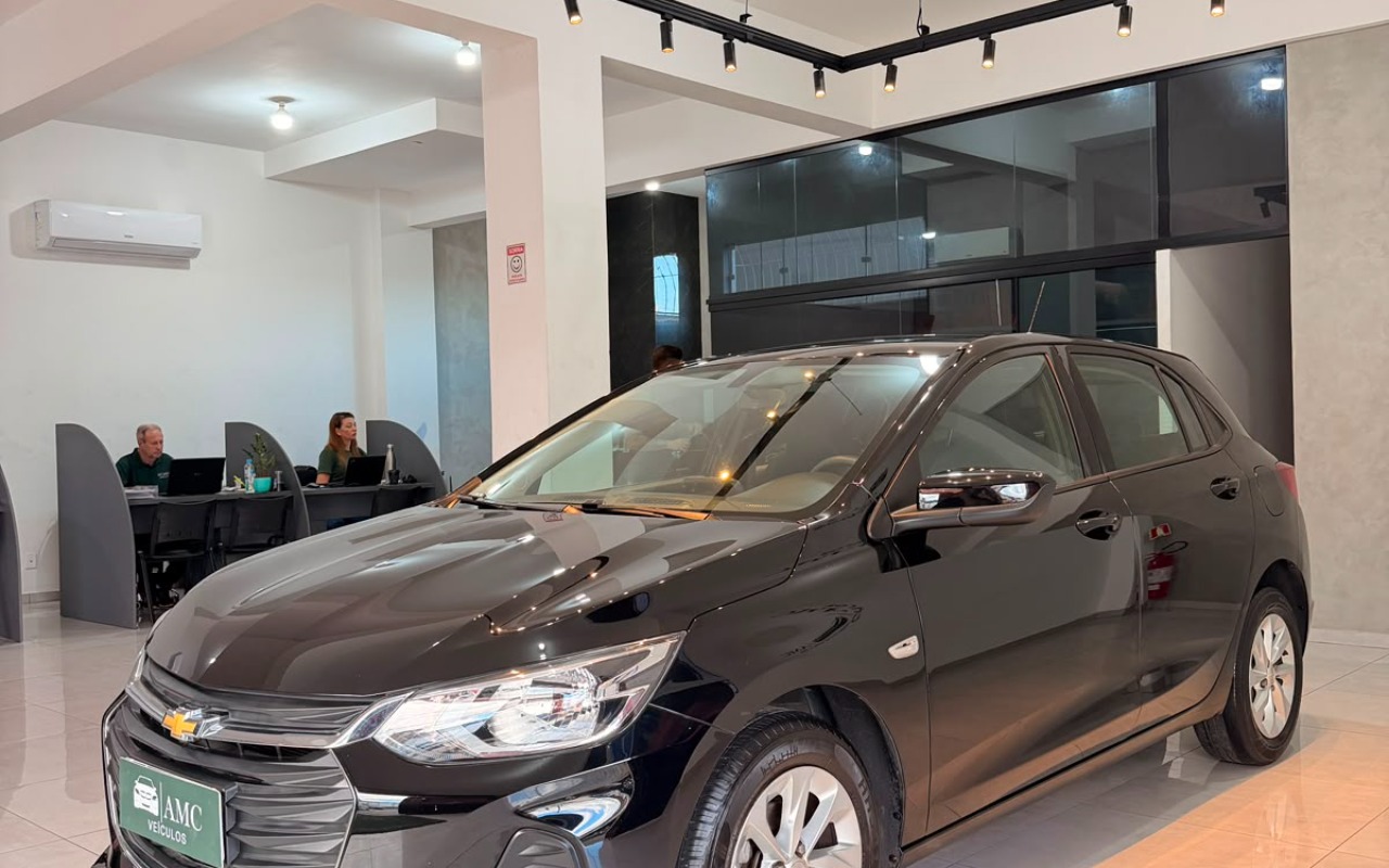 imagem-https://www.socarrao.com.br/sc-vehicle-images-prod/3093677/1786117366942-V2hhdHNBcHAgSW1hZ2UgMjAyNi0wOC0wNyBhdCAxMS4wMC4xMyAoMSkuanBlZw.jpeg