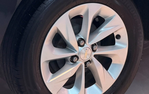 imagem-https://www.socarrao.com.br/sc-vehicle-images-prod/3093677/1786117368386-V2hhdHNBcHAgSW1hZ2UgMjAyNi0wOC0wNyBhdCAxMS4wMC4xNSAoMSkuanBlZw.jpeg