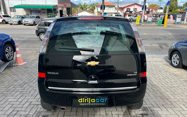 imagem-https://www.socarrao.com.br/sc-vehicle-images-prod/3093884/1786121067308-ab77ade9-1ab7-4534-8082-9818c074c399.jpeg