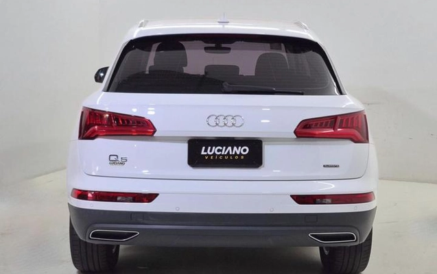 imagem-https://www.socarrao.com.br/sc-vehicle-images-prod/3093911/1789050524698-7732999_18_B_51c3aabca3.jpeg